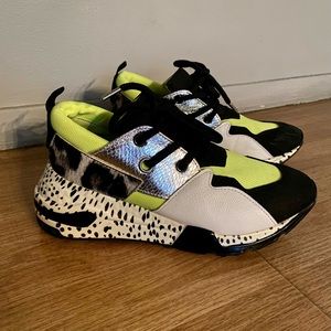 Steve Madden sneakers